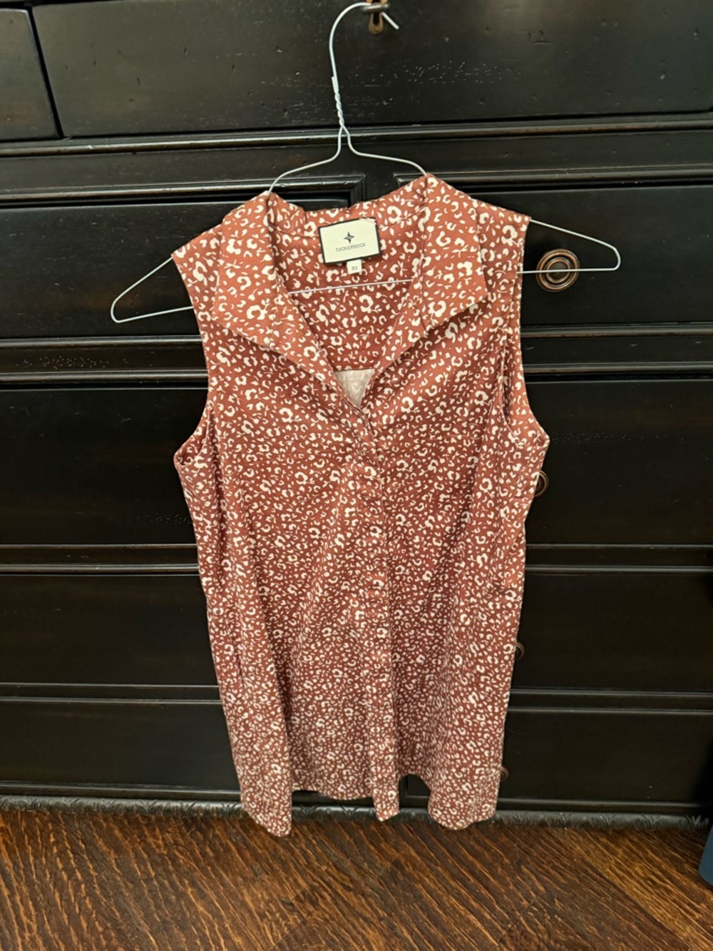 Tuckernuck Rust Leopard-Print Sleeveless Collared Shirt Dress